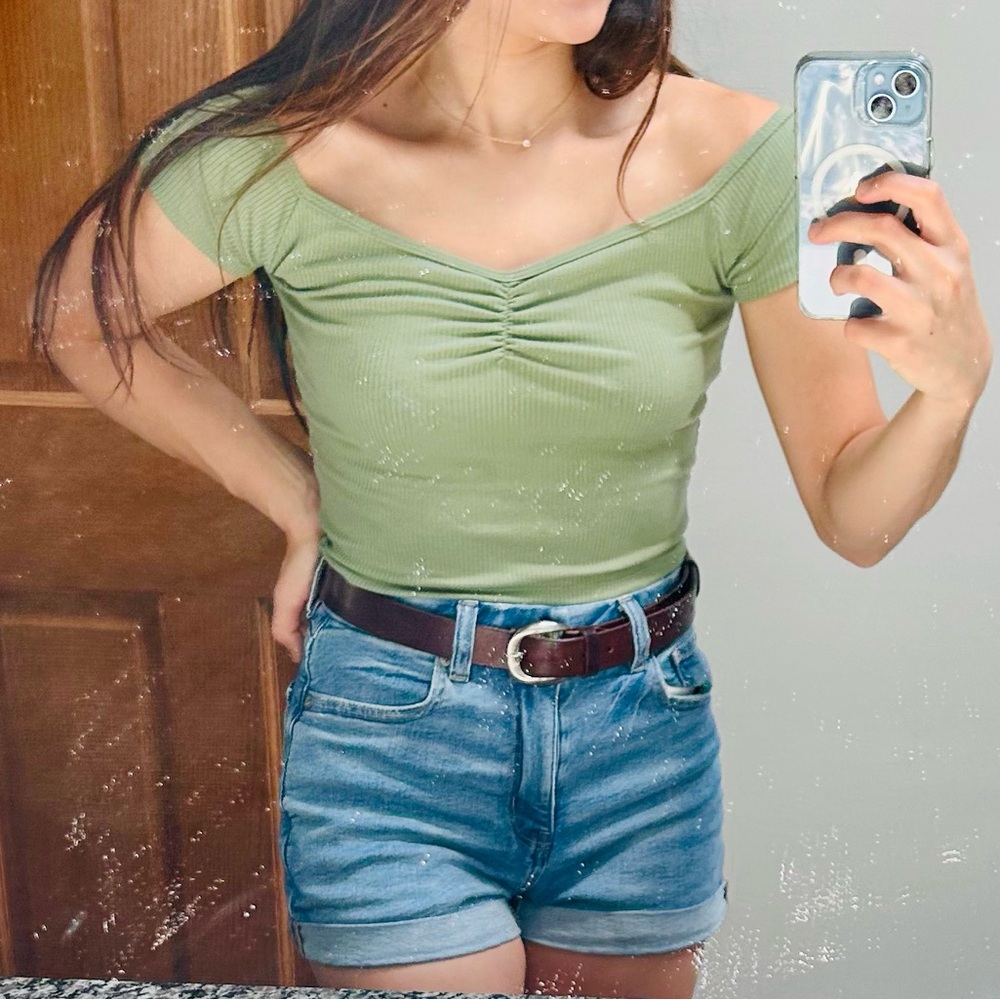 American Eagle Green Off the shoulder Top, Size M